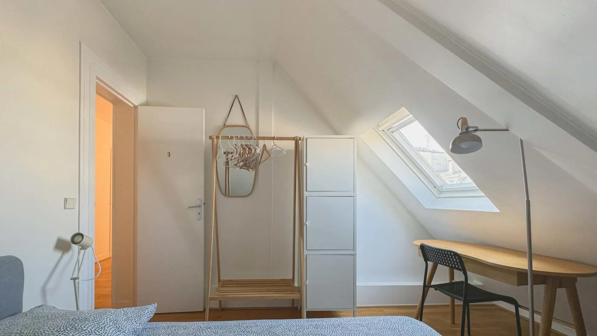 Flexliving - Whole Flat - Bausset Apartment *