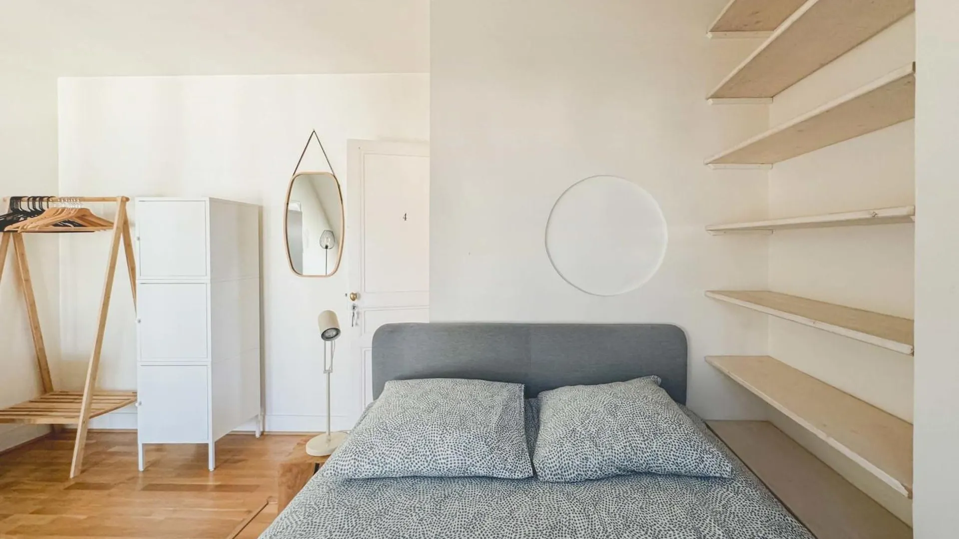 Flexliving - Whole Flat - Bausset Apartment *