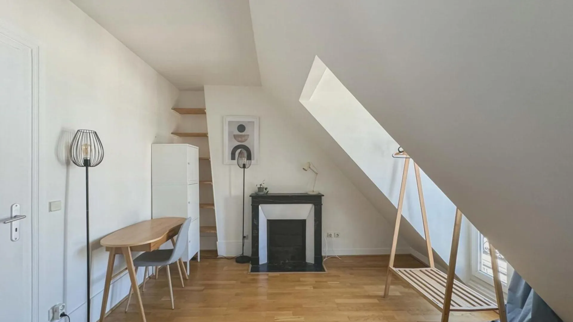 Flexliving - Whole Flat - Bausset Apartment Paris