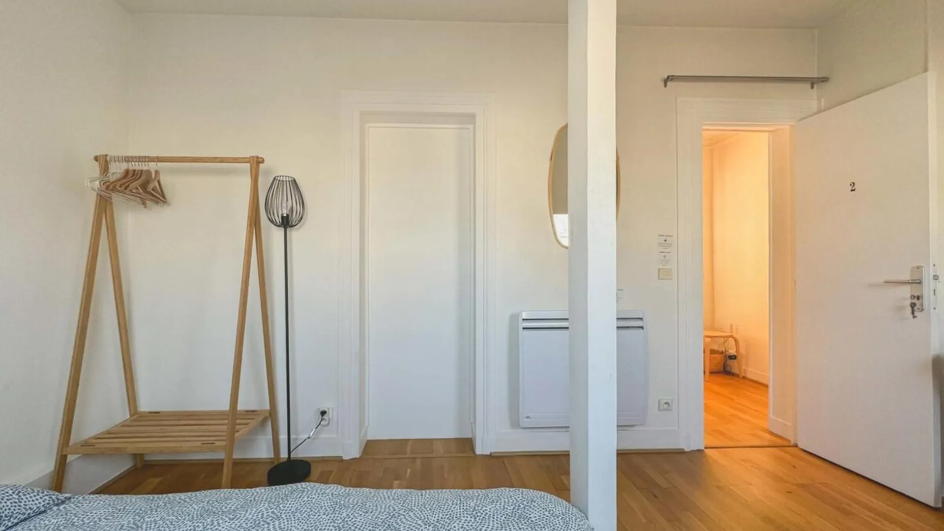 Flexliving - Whole Flat - Bausset Apartment *