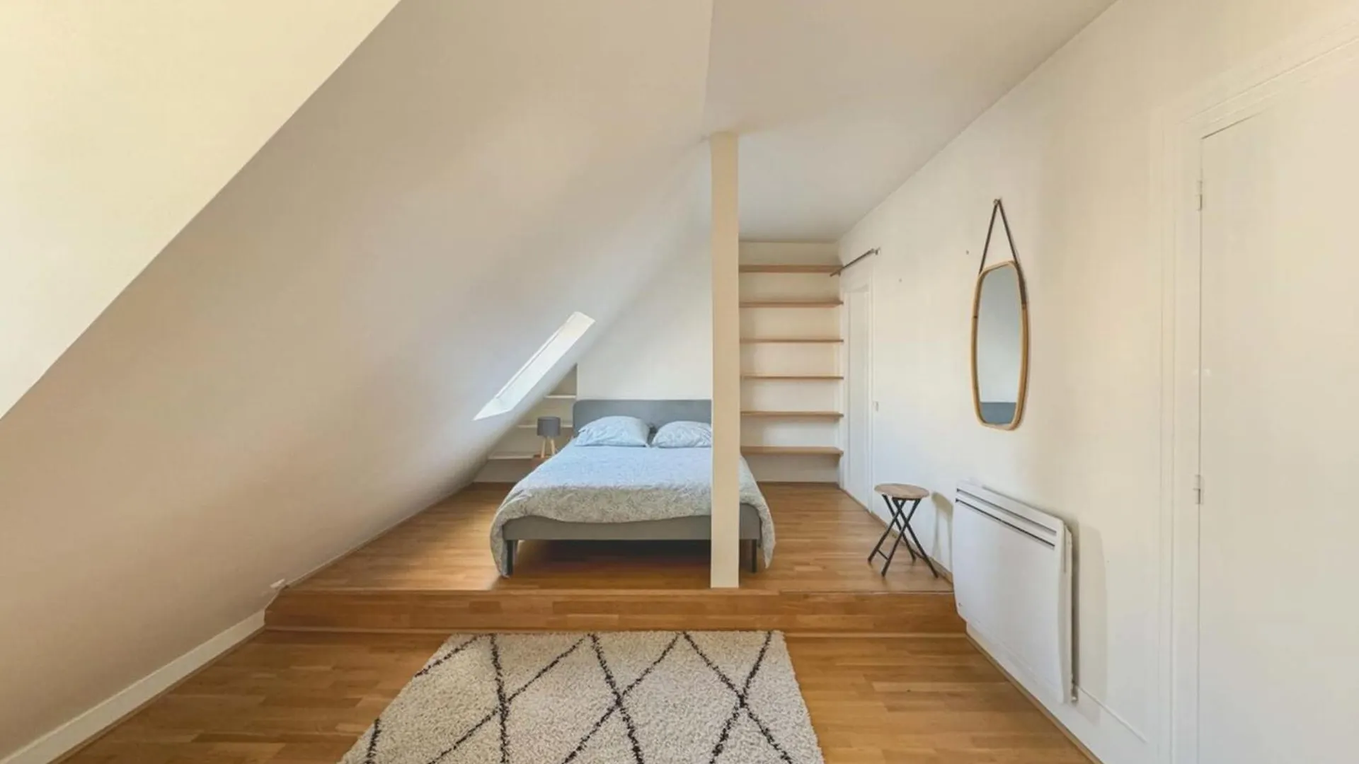 Flexliving - Whole Flat - Bausset Apartment Paris